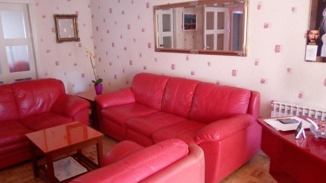 Accommodation Zara Vukovar Buitenkant foto