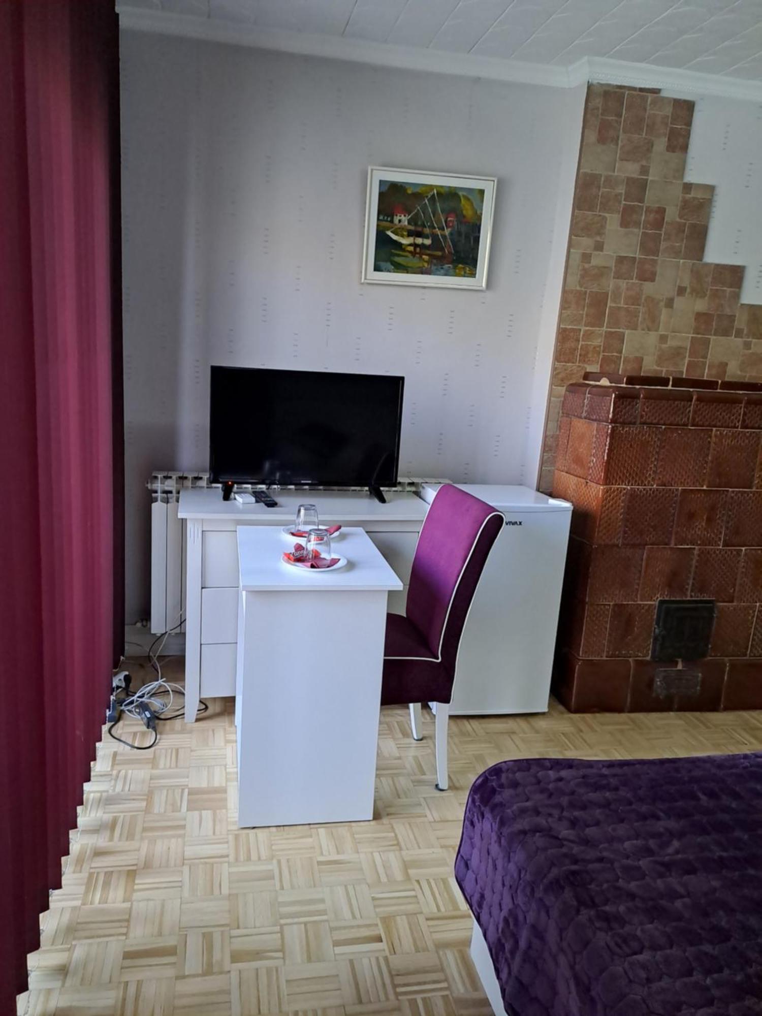 Accommodation Zara Vukovar Buitenkant foto